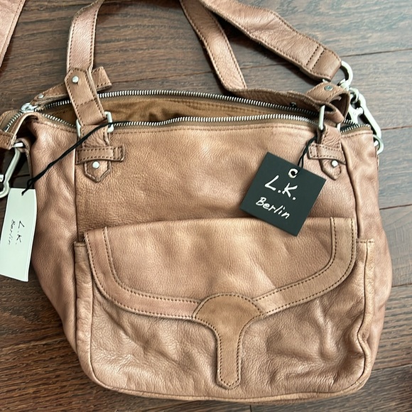 Leather crossbody bag - Picture 2 of 7